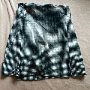 Brandy Melville (John galt) plaid skirt